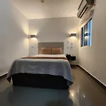Remo Hostal